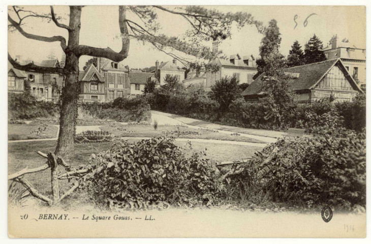 Bernay. Le Square Gouas.