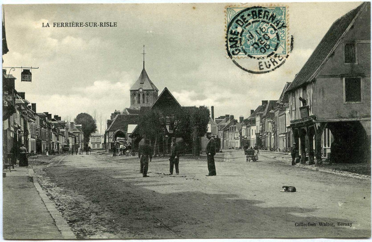 Ferrière-sur-Risle (La). L'Entrée du Bourg.