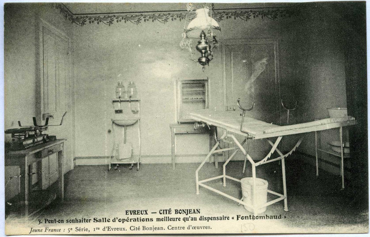Caillouet-Orgeville. Cité Bonjean Orgeville Salle d'opération.