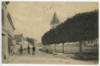 Saint-Pierre-d'Autils. Place de l'Eglise.