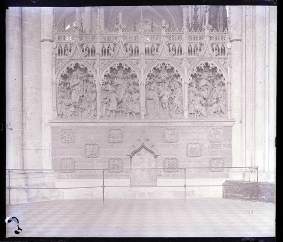 Clôture du choeur représentant l'histoire de Saint-Jean-Baptiste de la cathédrale Notre-Dame d'Amiens (Somme).