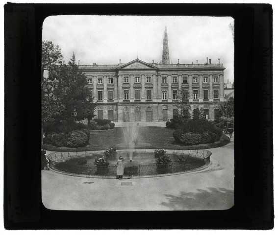 Hôtel de ville de Bordeaux (Gironde).