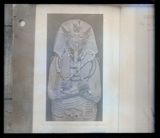 Illustrations extraites d'un ouvrage sur Toutankhamon « Le cercueil d'or massif qui contenait la Momie royale ».