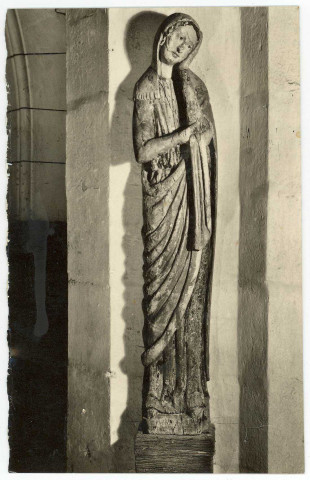 Verneuil-sur-Avre. Eglise Notre Dame Vierge Dolente.
