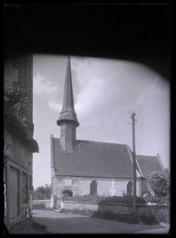 Église de Saint-Sébastien-de-Morsent (Eure), façade.
