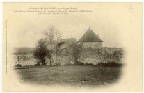 Chaise-Dieu-du-Theil. Colombier et Porte intérieure de l'Ancienne Abbaye de Religieux et Religieuses de Fontevrault, fondée en 1130.