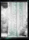 Détail de bas-reliefs des ruines du sanctuaire de Baalbeck (Liban).