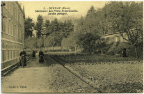 Bernay. Séminaire des Missions des Pères Franciscains - Jardin potager.