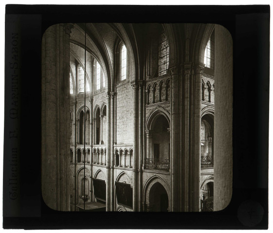Cathédrale Notre-Dame de Noyon (Oise), pile de croisée et transept.
