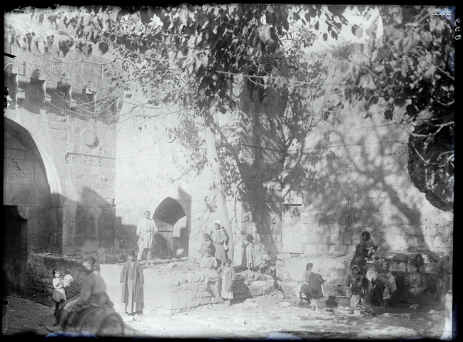 Porte de la ville de Biredjik (Turquie).