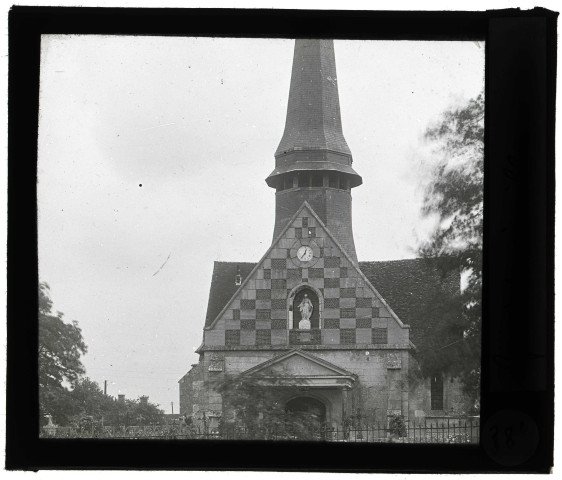 Église de Guichainville (Eure), façade ouest.
