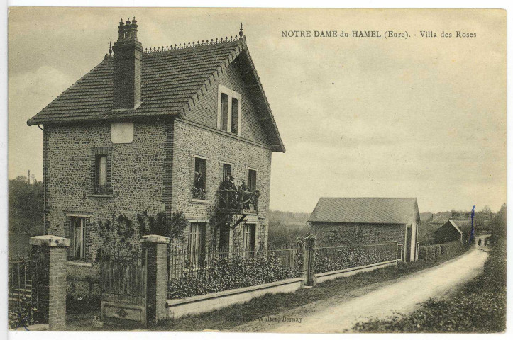 Notre-Dame-du-Hamel. Villa des Roses.