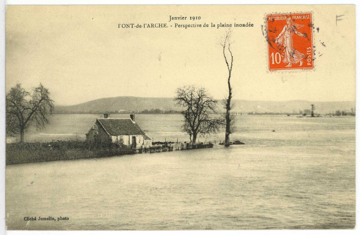 Pont-de-l'Arche. Perspective de la plaine inondée.
