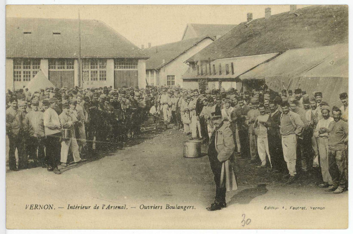 Vernon-Ville. Intérieur de l'Arsenal. - Ouvriers boulangers.