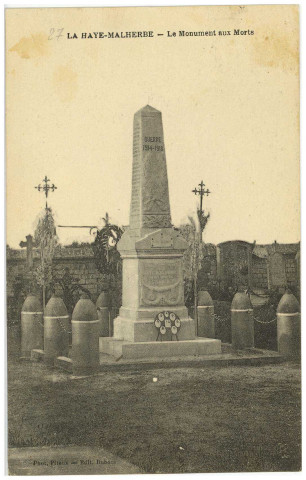 Haye-Malherbe (La). Le Monument aux morts.
