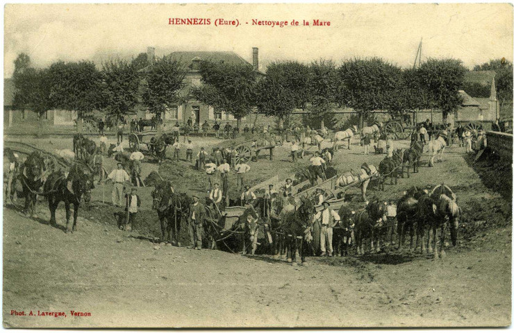 Hennezis. Nettoyage de la Mare.