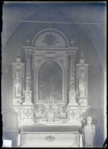 Autel de l'église de Bernienville (Eure)