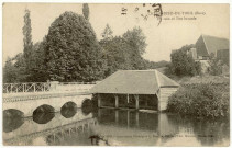 Chaise-Dieu-du-Theil. Un coin où l'on bavarde.