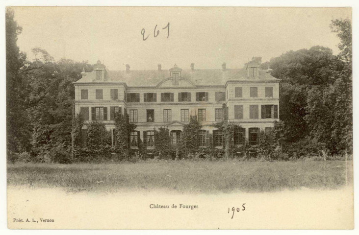 Fourges. Château de Fourges.