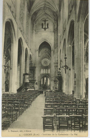 Gisors. Intérieur de la Cathédrale - La Nef.