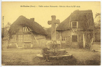 Saint-Maclou. Vieille maison Normande - Calvaire dit-on du XIe siècle.