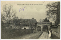 Saussaye (La). Porte des Chanoines.